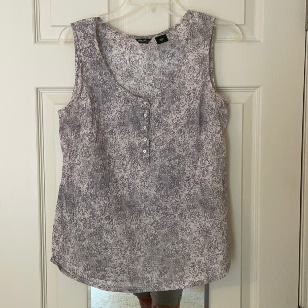 Eddie Bauer lightweight sleeveless blouse